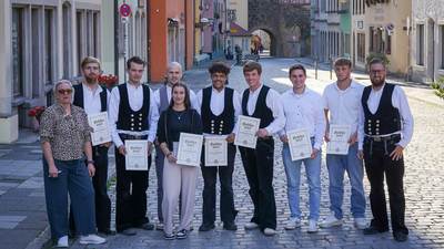 Gesellen Maurer, Zimmerer, Rohrleitungsbauer, Zimmerer Gesellen Maurer, Zimmerer, Rohrleitungsbauer, Zimmerer